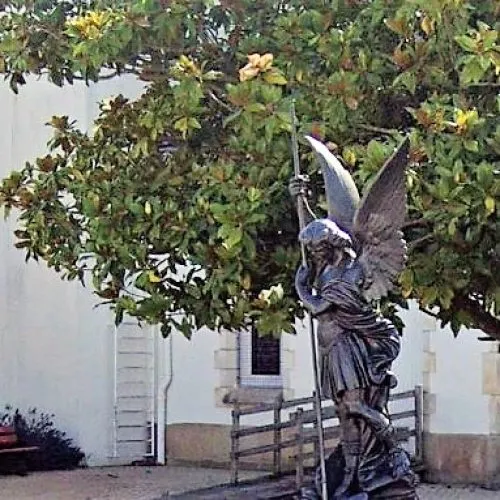 O Conselho de Estado francês ordena a remoção de uma estátua de São Miguel em Sables-d’Olonne